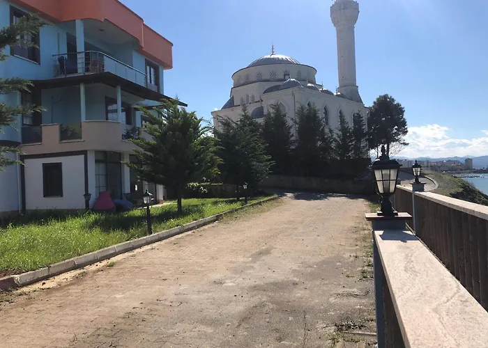 Villa Seyran Seaside Apartments- 2-garden Floor